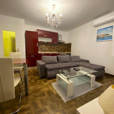 Apartman Nela Apartment Porec Exterior photo